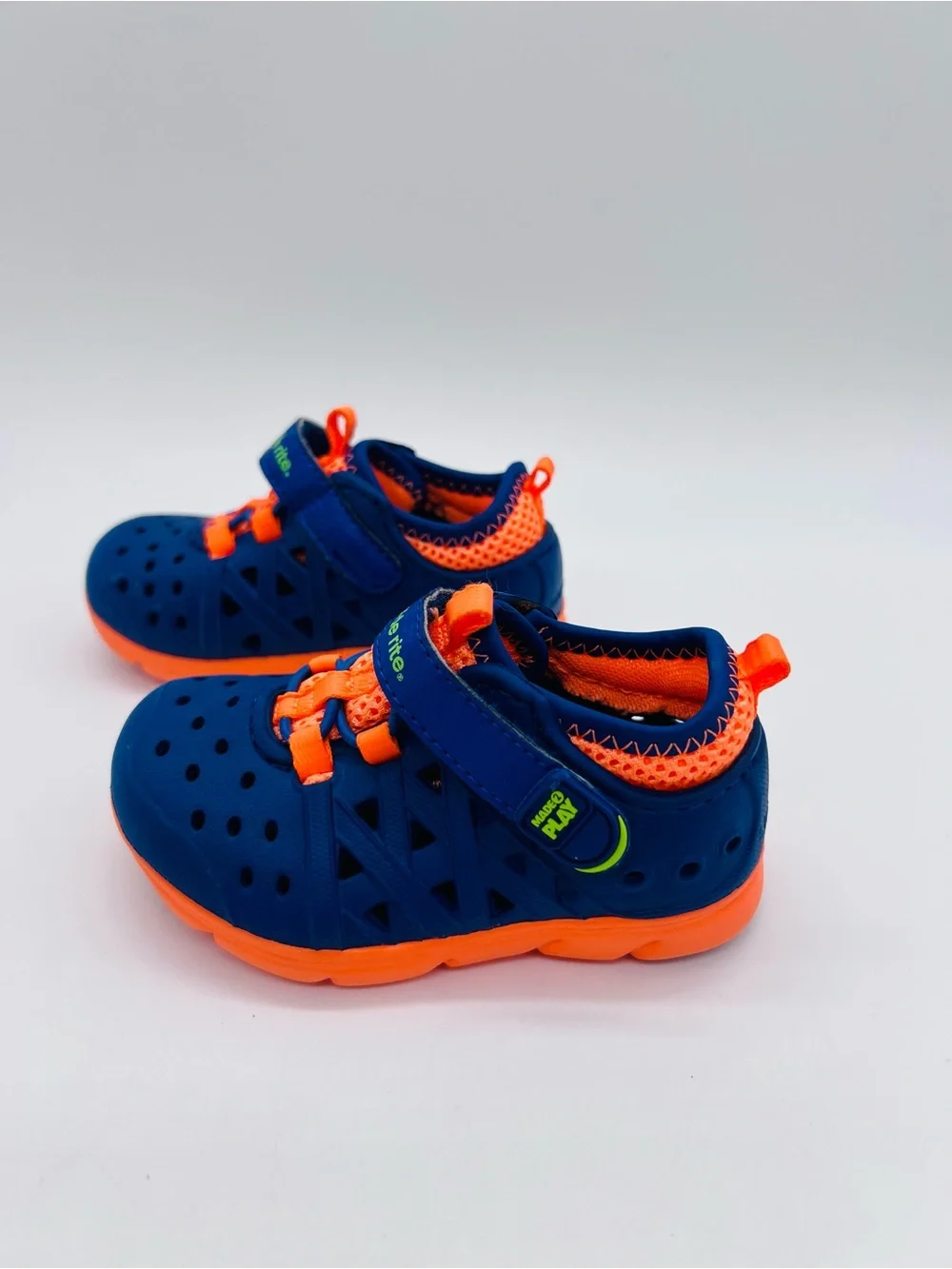Stride Rite Kids' Navy & Orange Made 2 Play Phibian Water Shoes